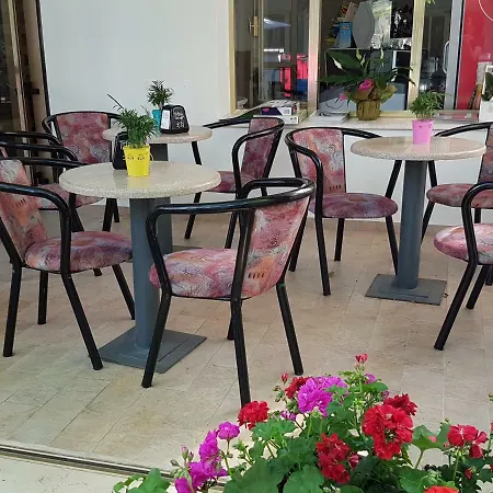 Damma's, Dipendenza Zamagna 3*